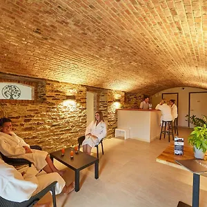Le Manoir De Kerbot Hotel